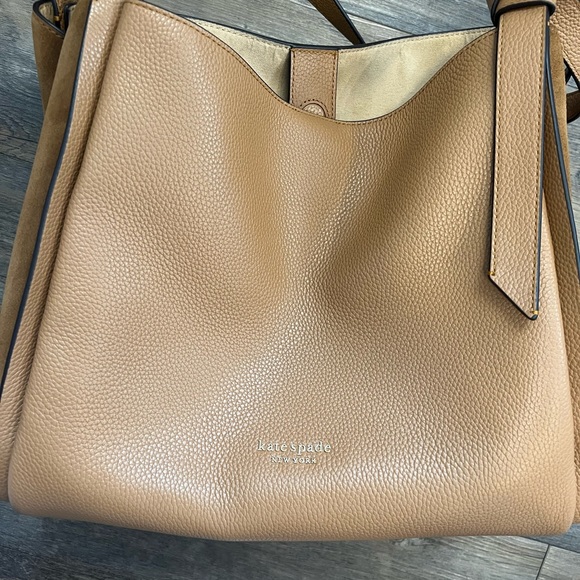 Kate Spade Tote - Picture 8 of 11